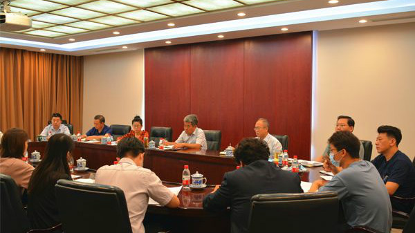 中国国际青年交流中心召开青年职工代表座谈会
