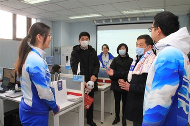 CYL Beijing Municipal Committee greets Olympic volunteers at BFSU
