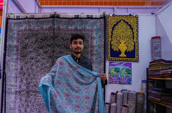 Ordos commodity expo attracts over 400 enterprises