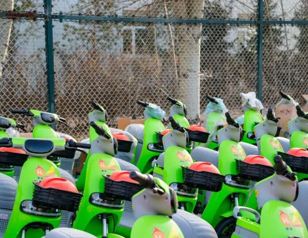 Hydrogen-powered bikes debut on Kangbashi's streets