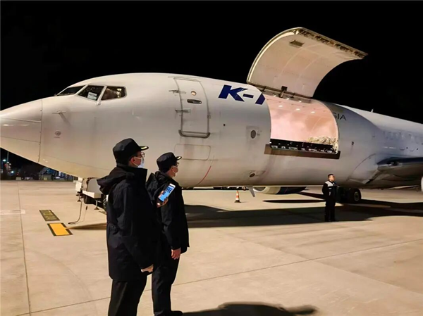 Ordos airport customs sees record imports and exports